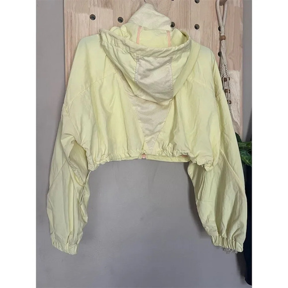 Zara Women’s Cropped Windbreaker Jacket Yellow/Pink Size L Hooded Zip-Up Casual - Picture 2 of 5